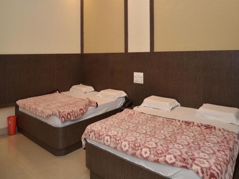 Hotel North Star Udaipur Exteriör bild